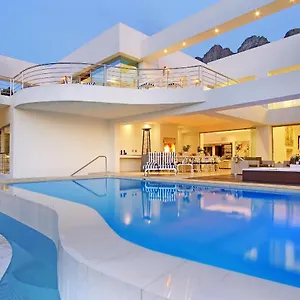 Villa Hollywood Mansion & Camps Bay, Cape Town